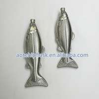 2017 professional Metal body material type 9oz novelty fish stainless steel water flask